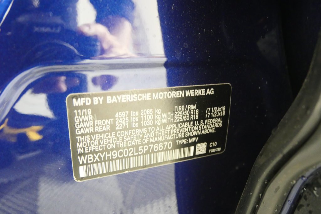 Used 2020 Mediterranean Blue Metallic BMW sDrive28i image 27