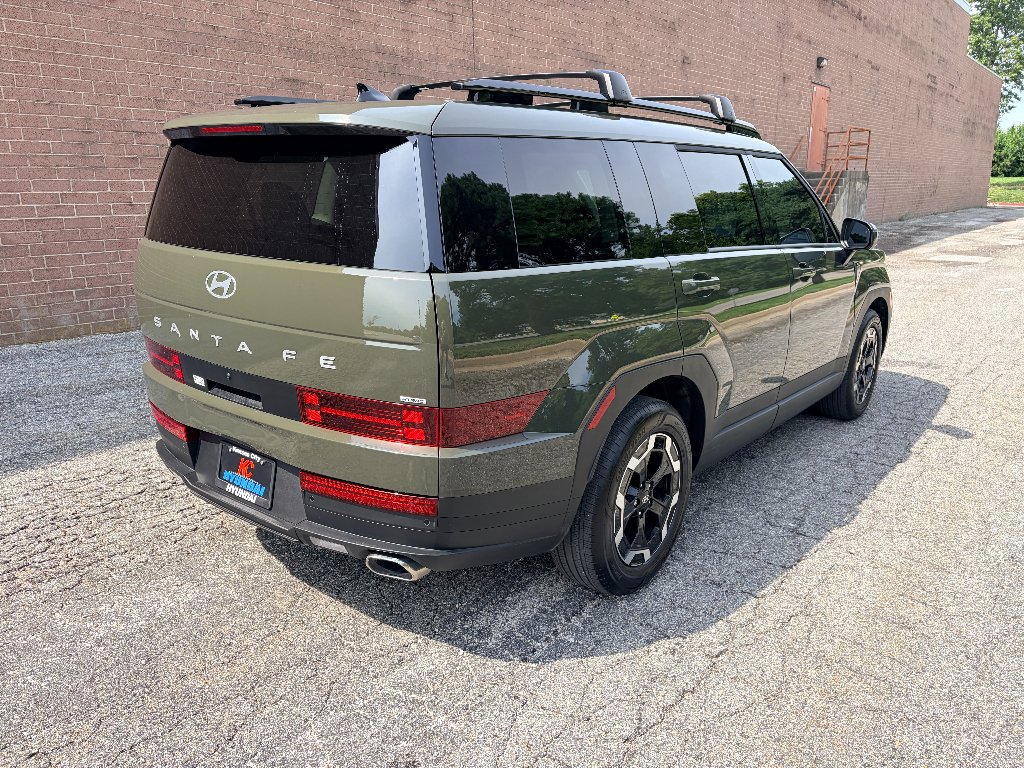 Certified Used 2025 Rockwood Green Hyundai SEL image 5