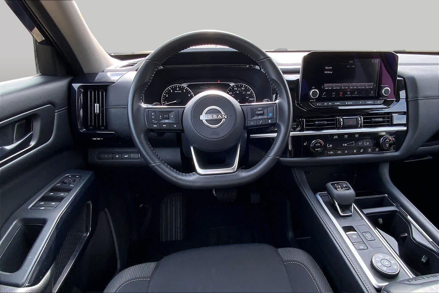Used 2025 Deep Ocean Blue Pearl Nissan SV image 6