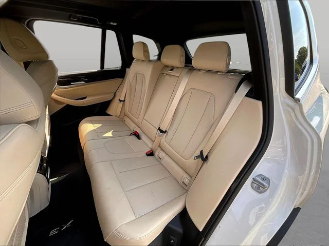 Used 2022 White BMW sDrive30i image 24