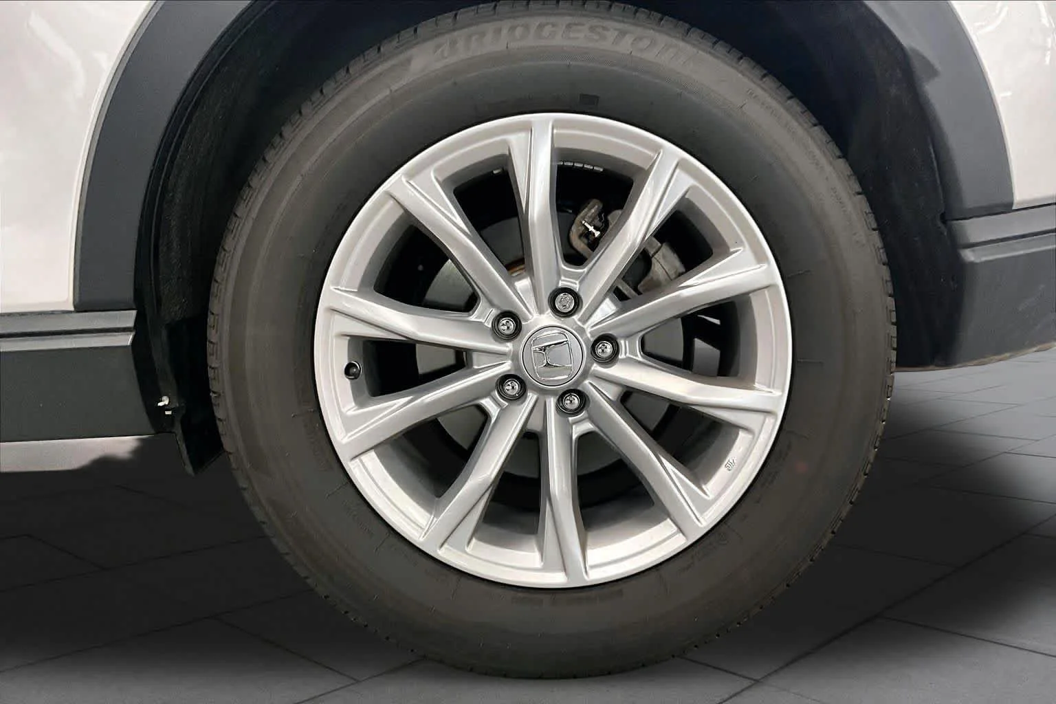 Used 2024 Lunar Silver Metallic Honda EX image 10