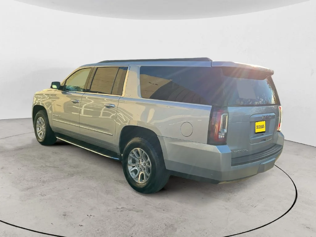 Used 2018 QUICKSILVER METALLIC GMC SLT image 7
