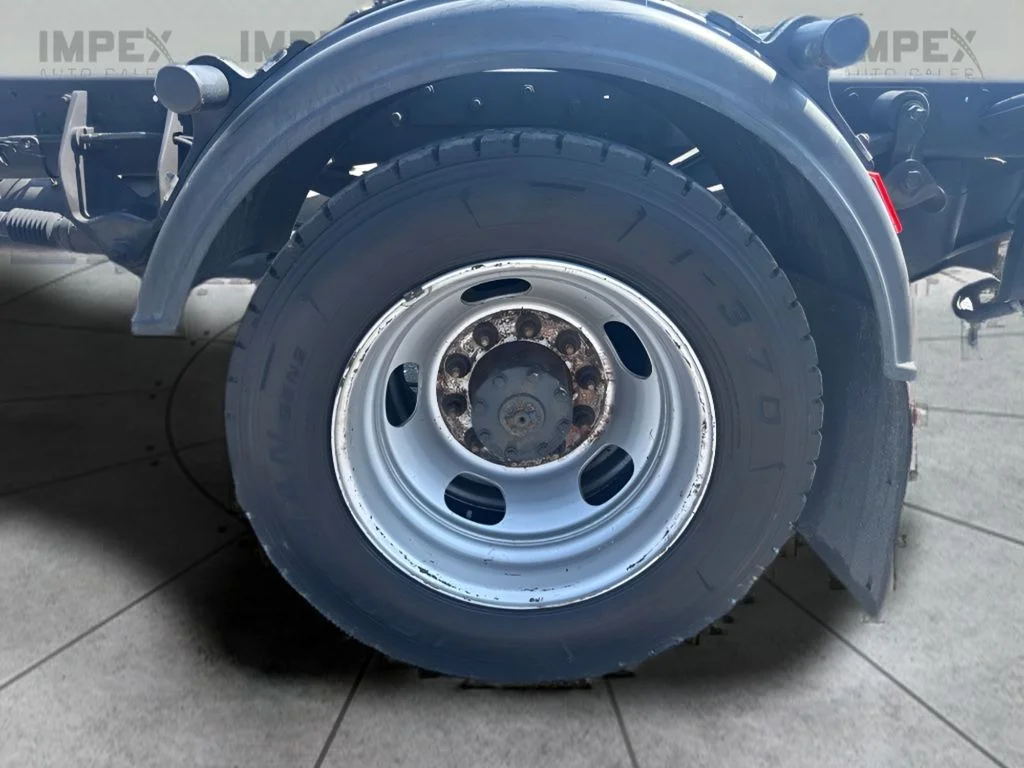 Used 2019 White Ram Tradesman image 20