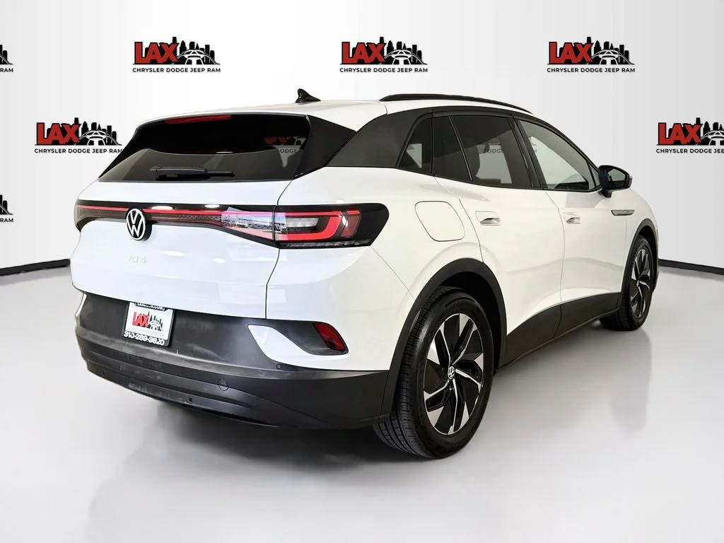 Used 2021 White Volkswagen Pro S image 7