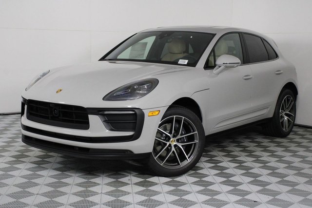 2026 Porsche Macan 