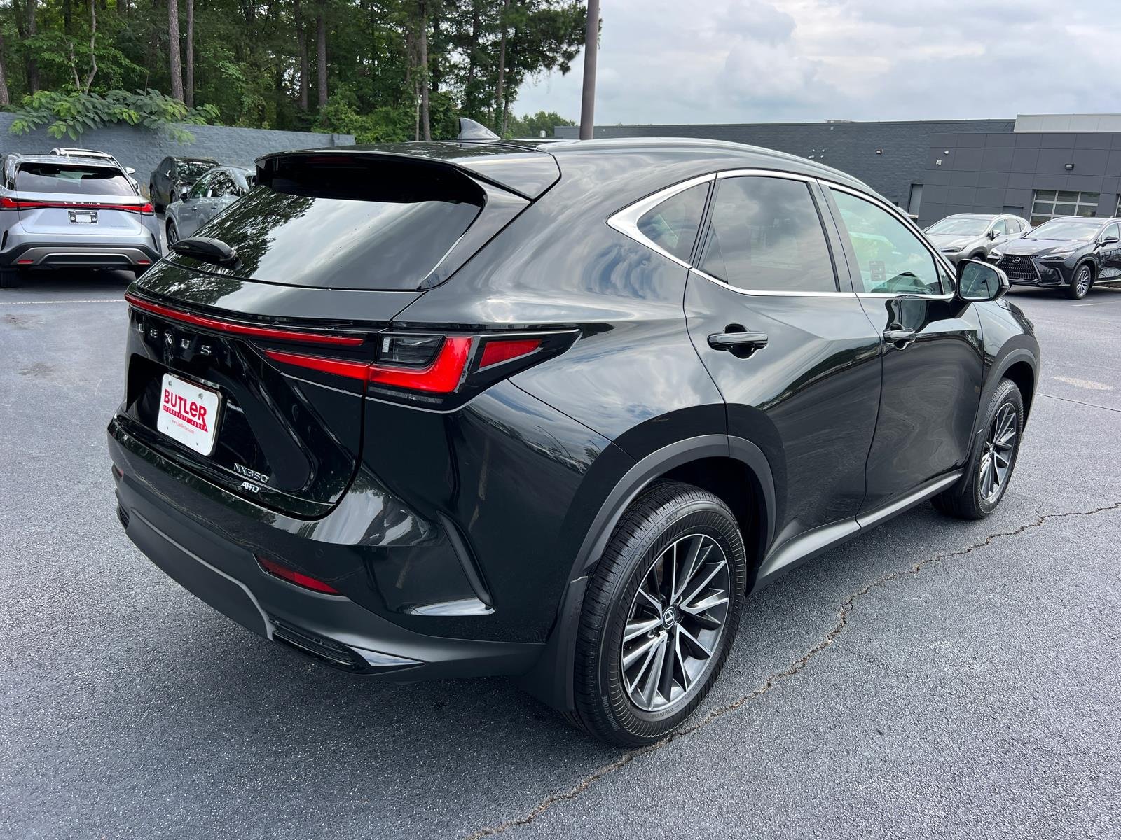 Certified Used 2024 GRAPHITE BLACK GF. Lexus 350 Premium image 5