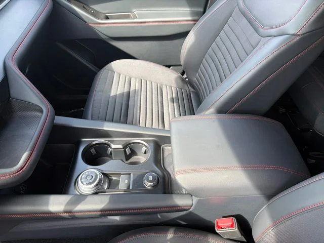 New 2026 Space White Metallic Ford ST-Line image 28