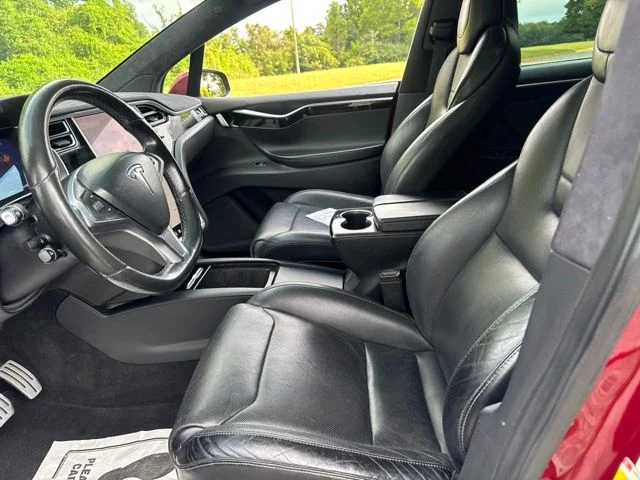 Used 2016 Red Tesla 90D image 17