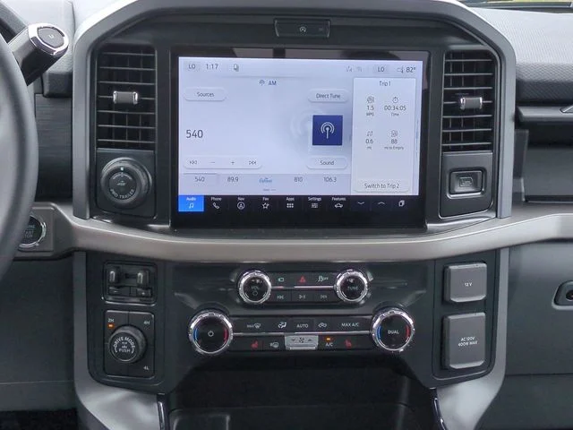 New 2026 Agate Black Metallic Ford XLT image 18