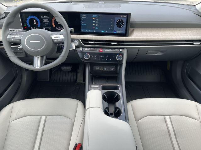 New 2026 White Hyundai SEL image 10