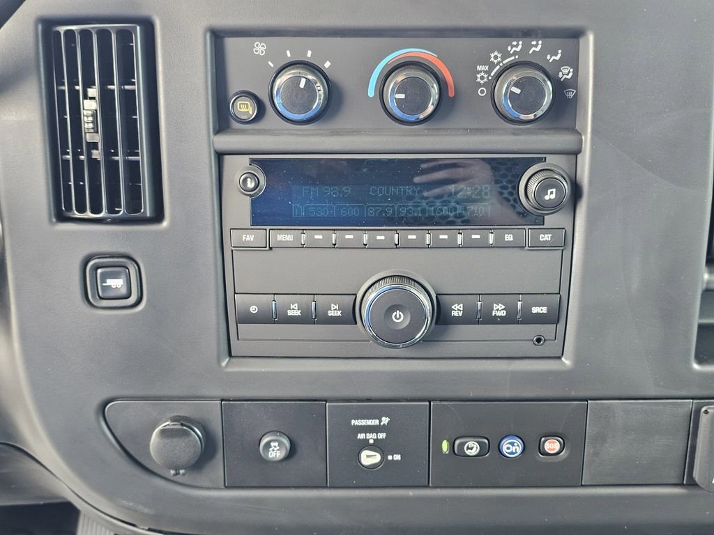 2025 Chevrolet Express Cargo Work Van - Photo 29