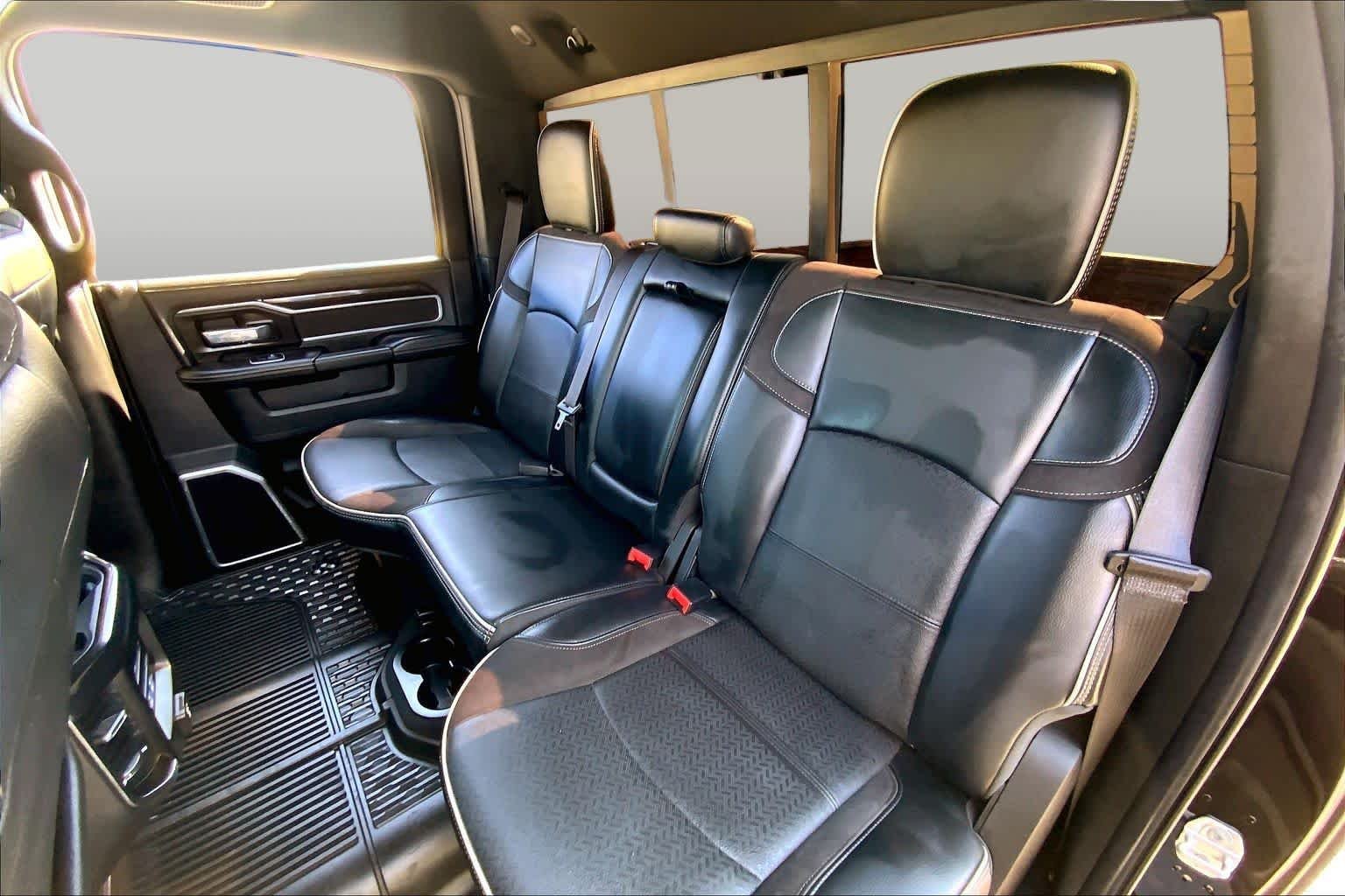 Used 2023 Diamond Black Crystal Pearlcoat Ram Laramie image 20