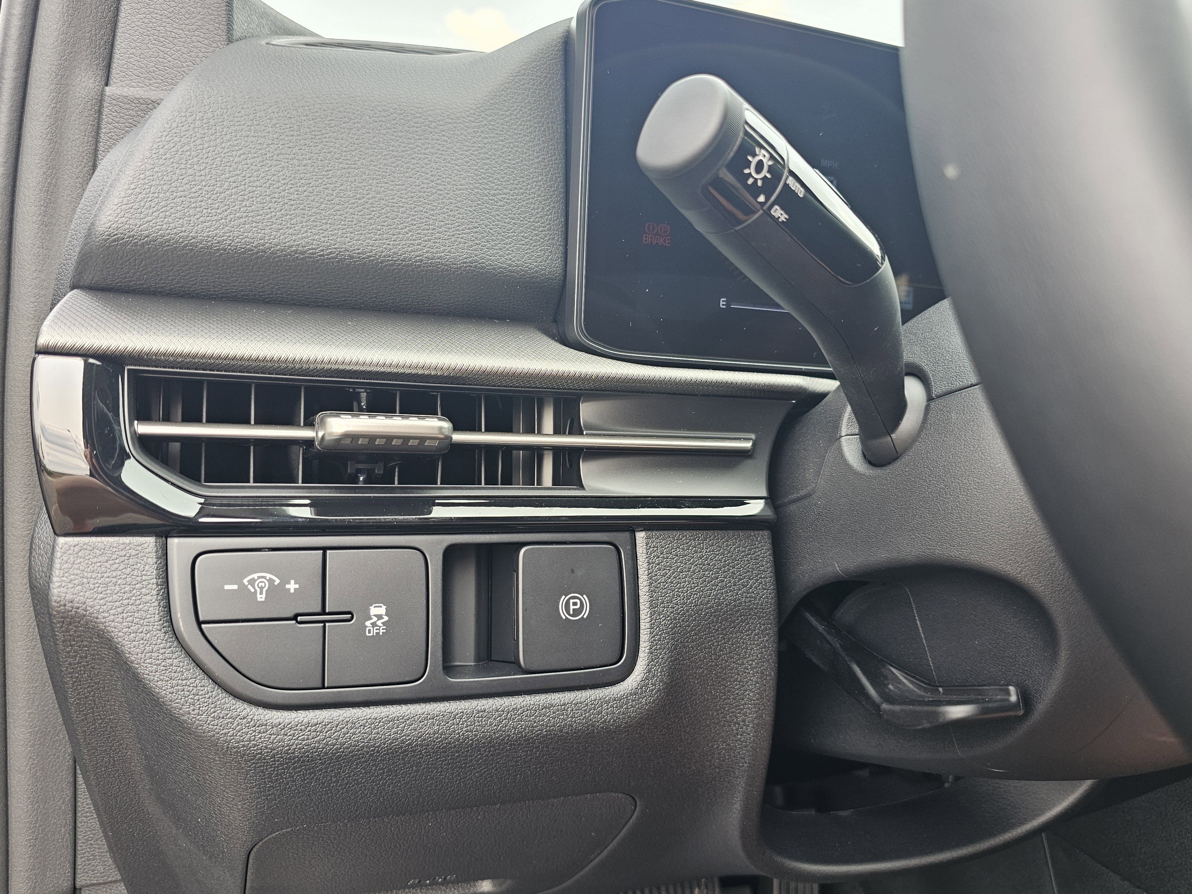2026 Kia Sportage LX - Photo 17
