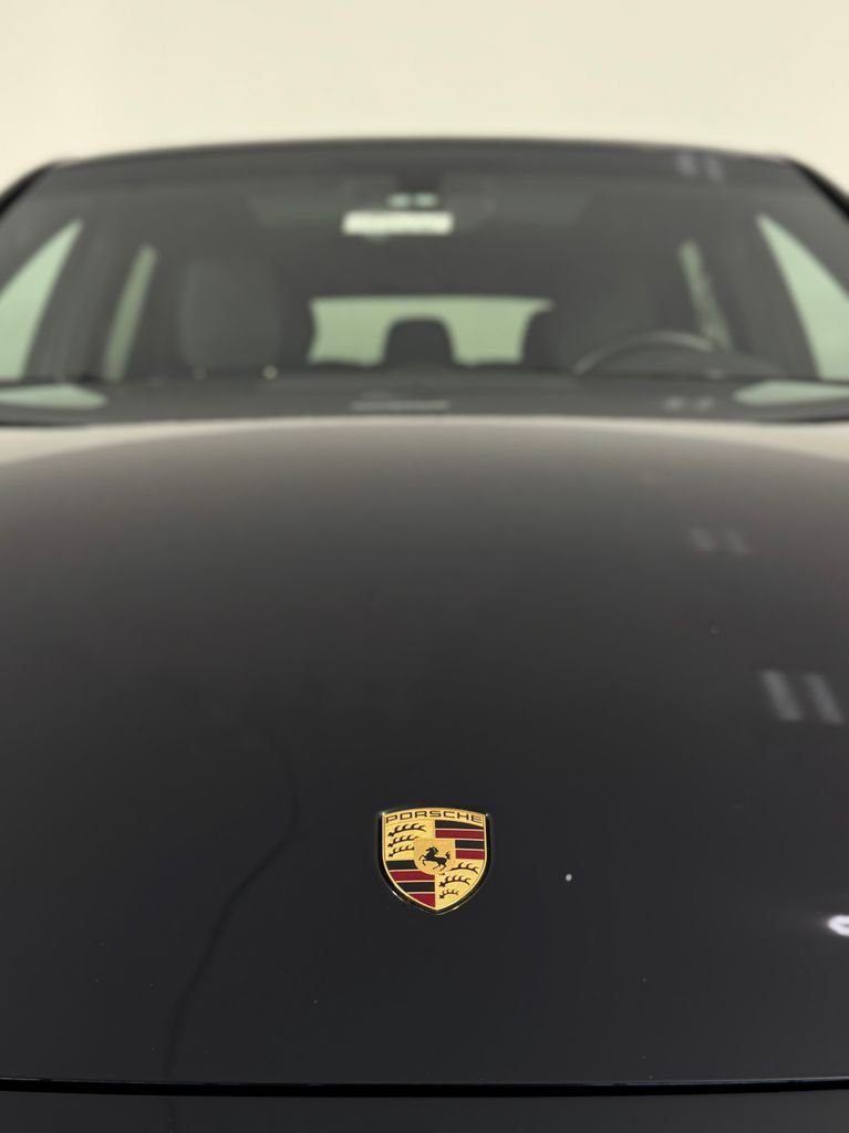 Used 2018 Moonlight Blue Metallic Porsche Base image 35