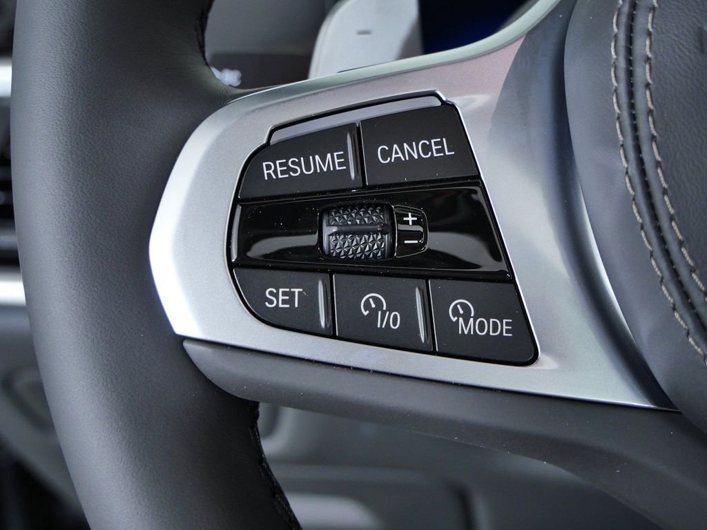 New 2026 Skyscraper Grey Metallic BMW xDrive40i image 40
