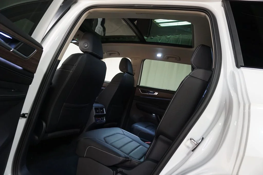 New 2026 Opal White Volkswagen 2.0T SEL image 33