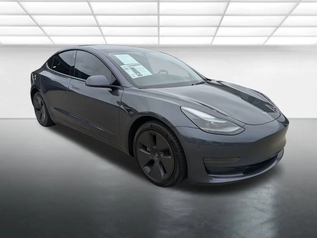 2023 Tesla Model 3 -'s photo