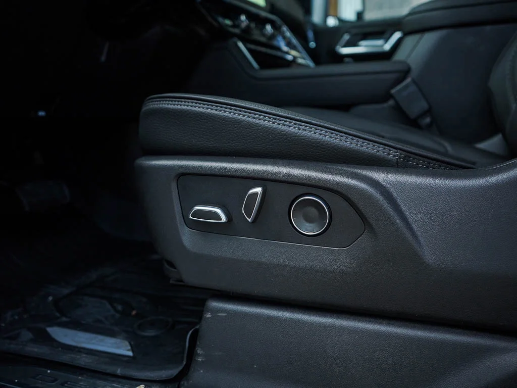 New 2026 Titanium Rush Metallic GMC Denali image 17
