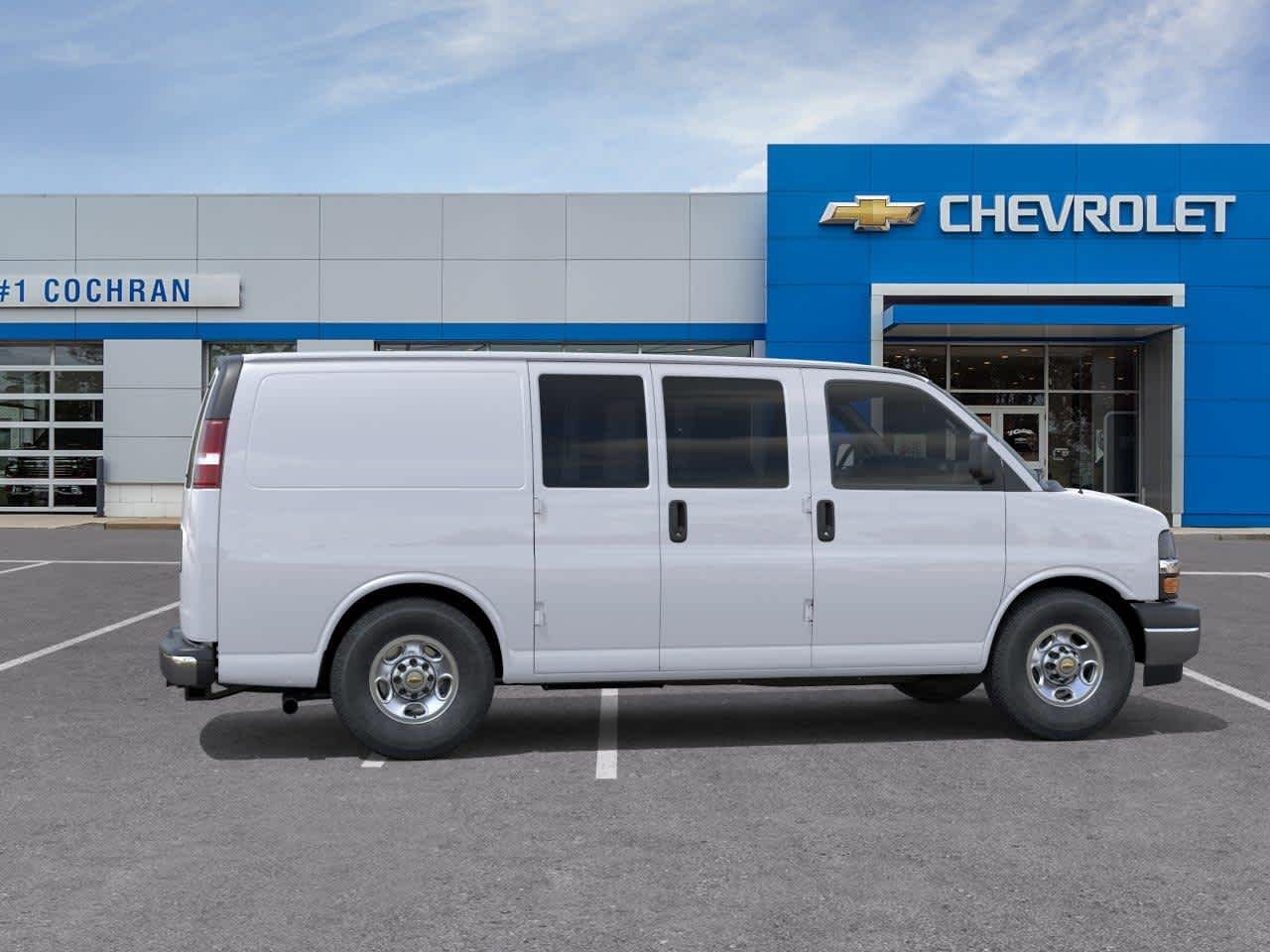 New 2026 Summit White Chevrolet WT image 5