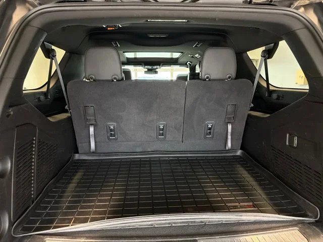 2023 Chevrolet Suburban Z71 - Photo 21