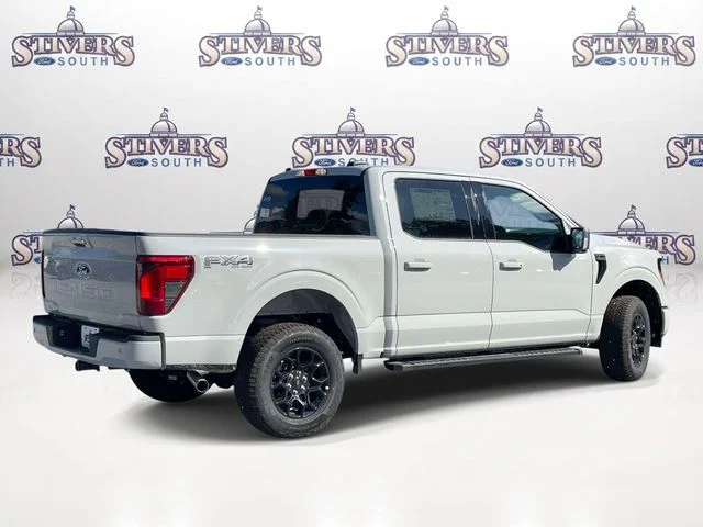 New 2026 White Ford XLT image 3