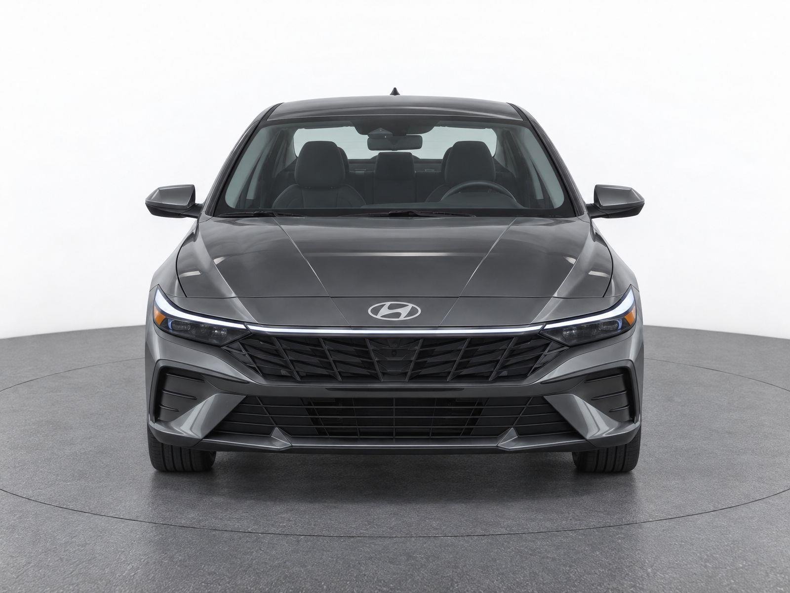 Used 2024 Amazon Gray Hyundai SEL image 5