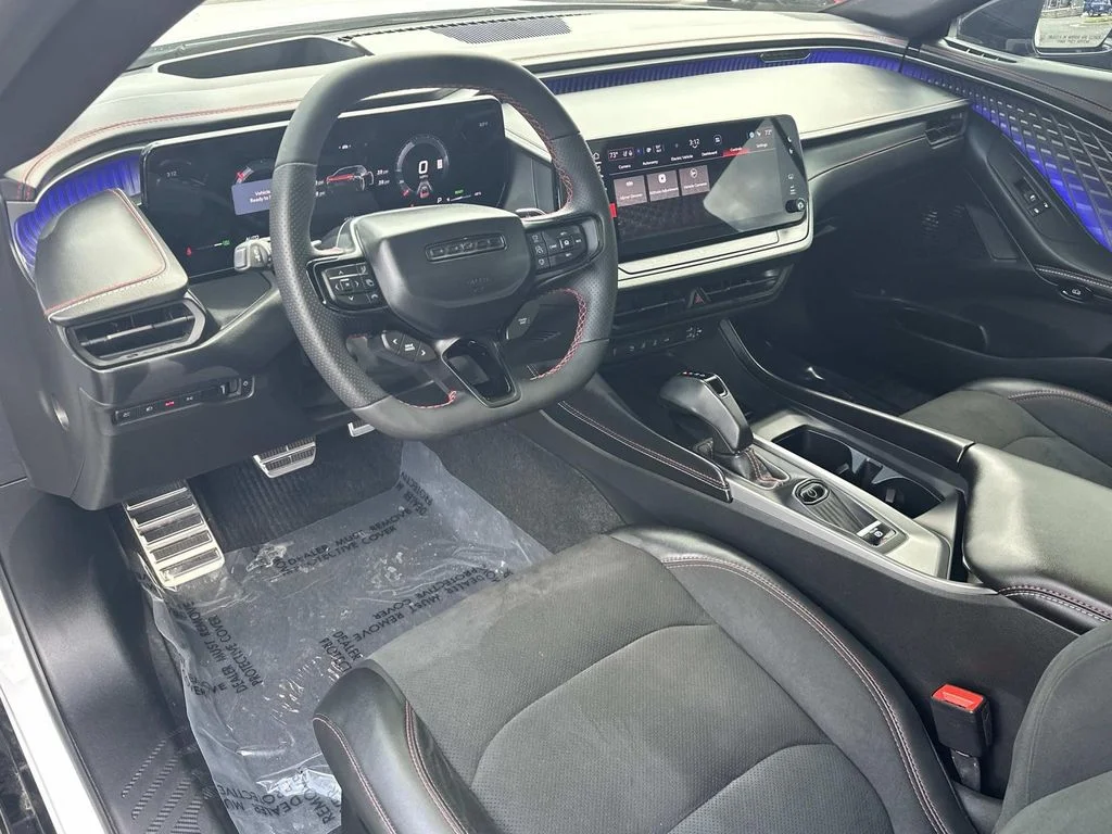 Used 2025 Dodge Charger Daytona Scat Pack with VIN 2C3CDBDK6SR210382 for sale in Vienna, VA