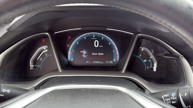 Used 2018 Lunar Silver Metallic Honda EX-T image 15