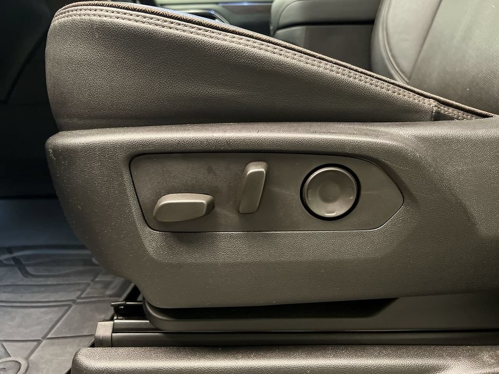 2024 Chevrolet Suburban High Country - Photo 12