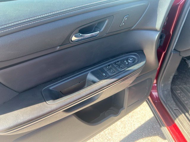 Used 2016 Siren Red Tintcoat Chevrolet LT image 11