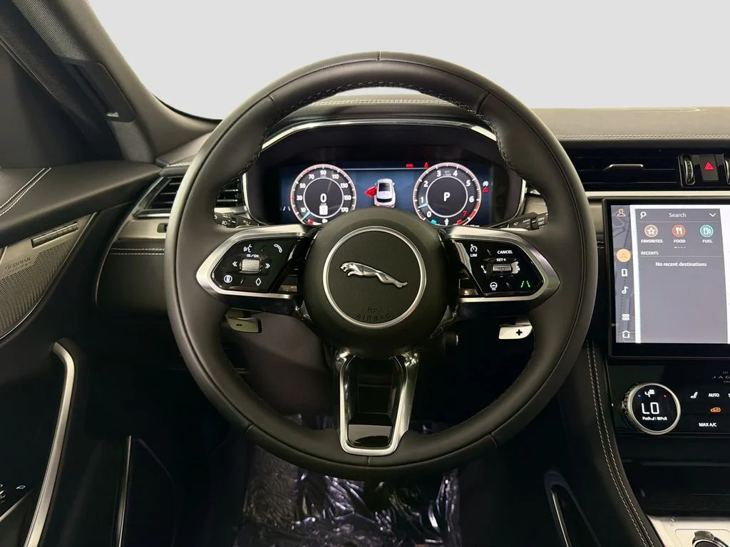 2026 Jaguar F-Pace R-Dynamic S - Photo 24