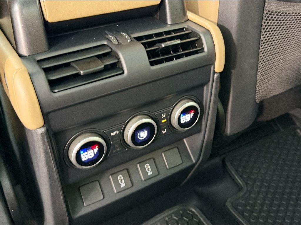 New 2026 Fuji White Land Rover X-Dynamic SE image 27