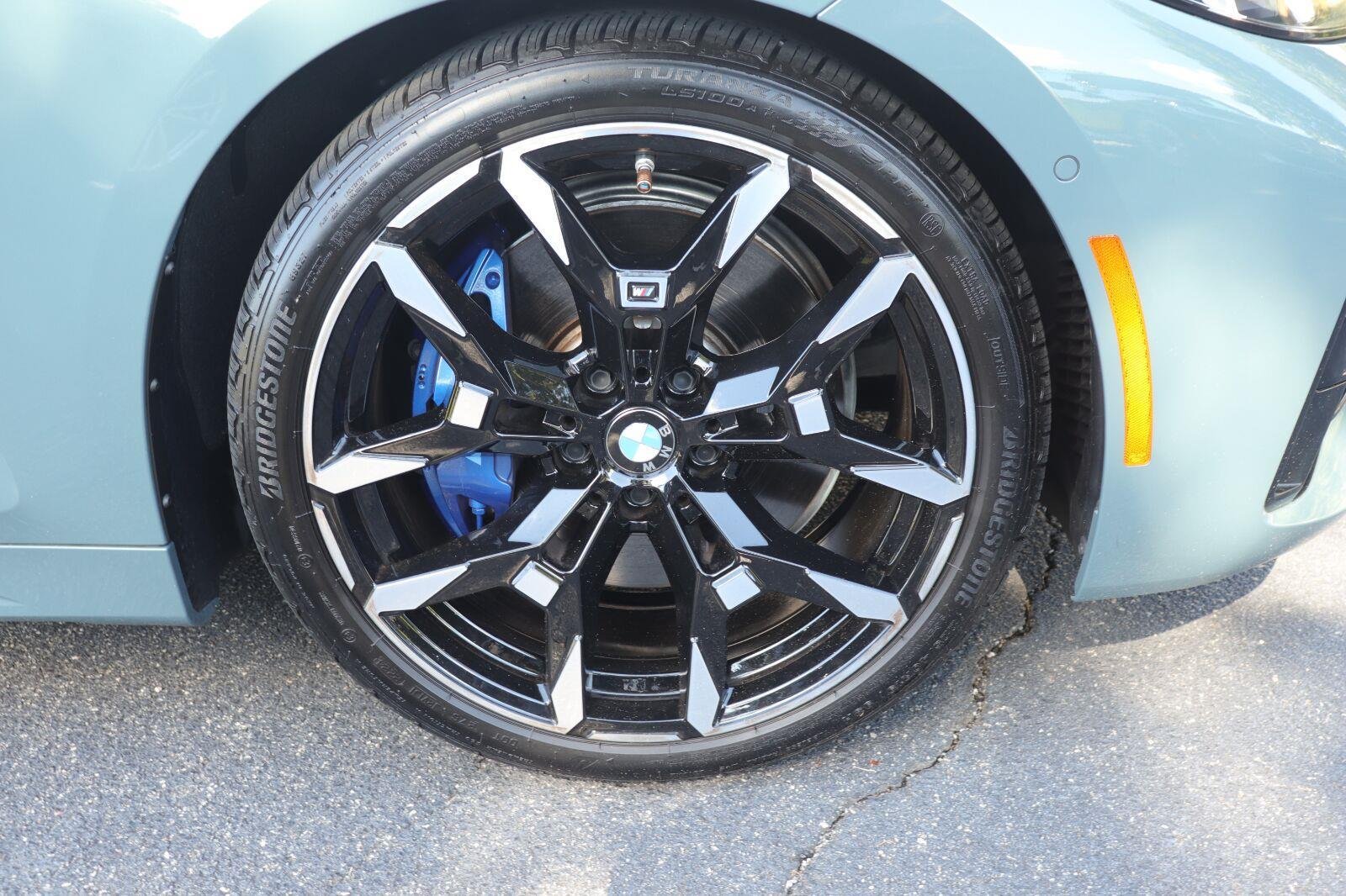 Used 2025 Cape York Green Metallic BMW M440i image 37