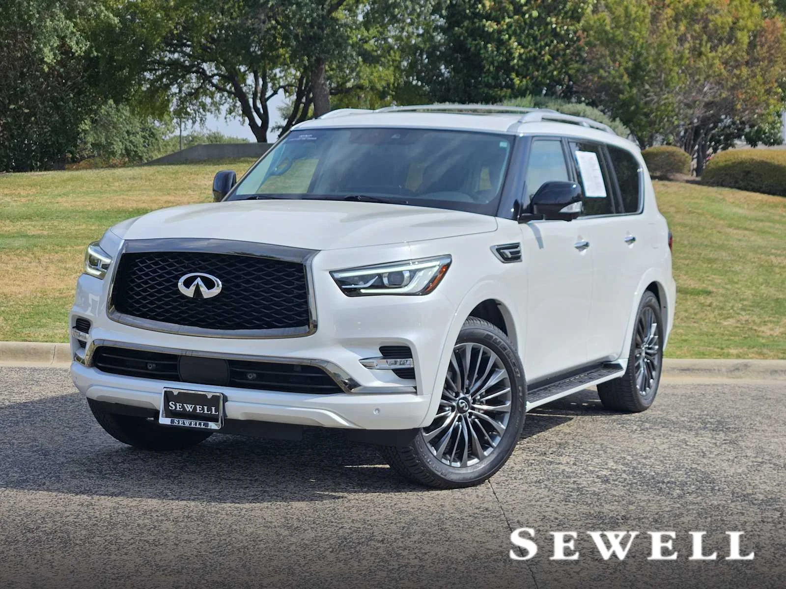 2024 INFINITI QX80