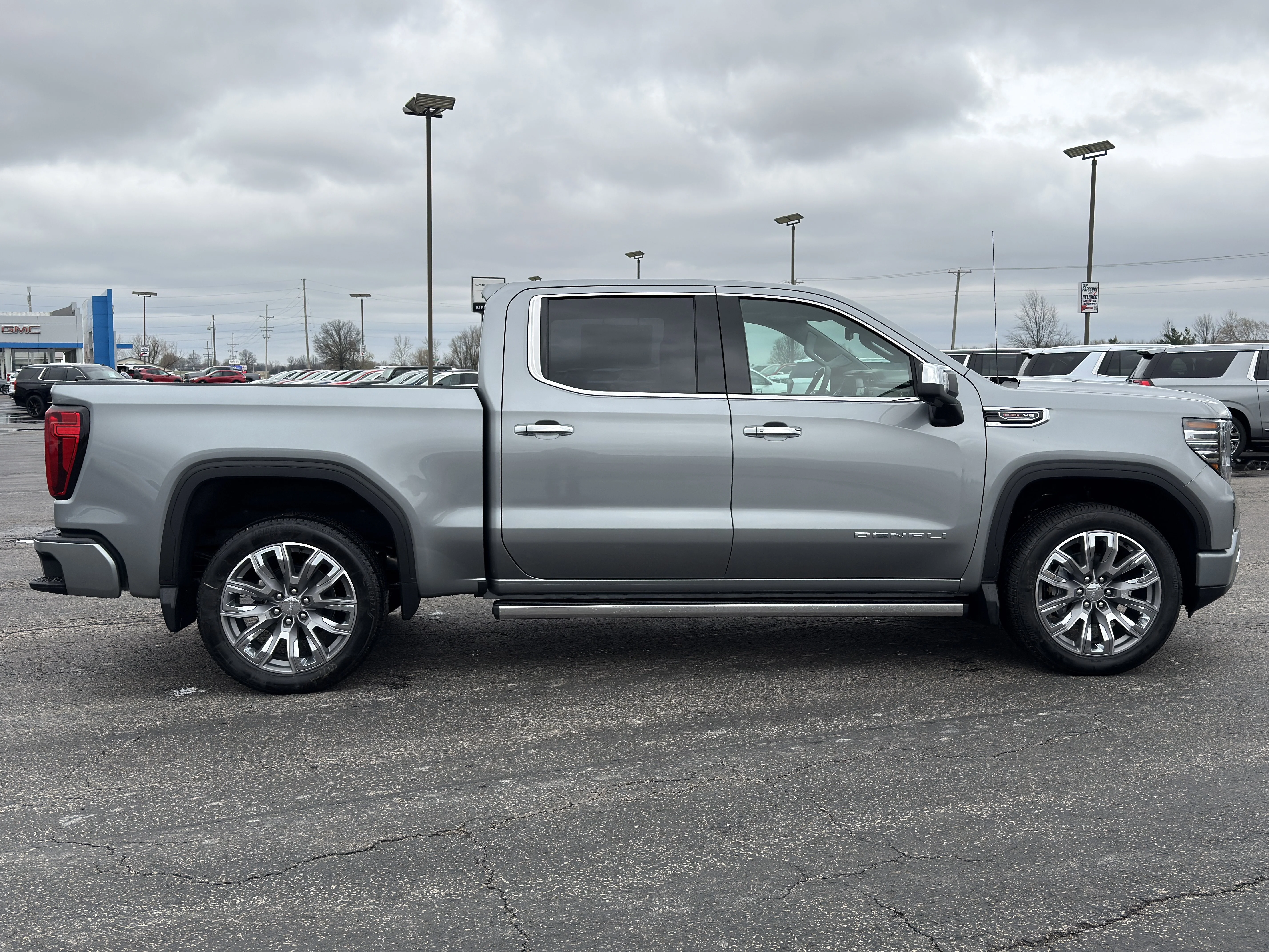 2026 GMC Sierra 1500 Denali - Photo 4