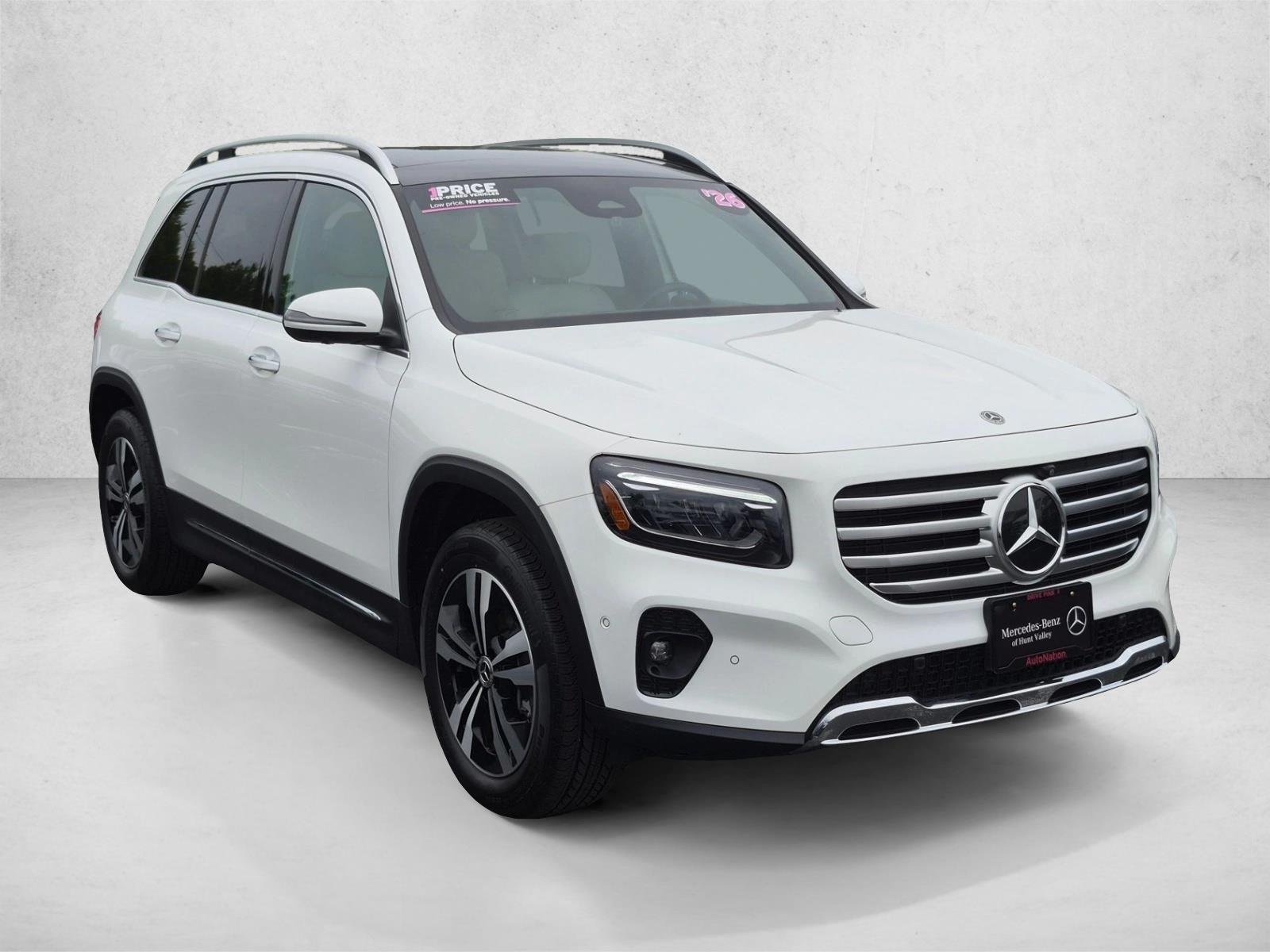 Certified Used 2026 Polar White Mercedes-Benz GLB 250 image 3