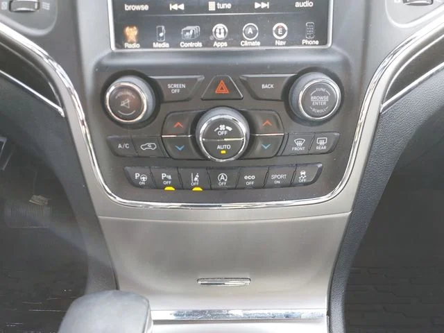 Used 2017 White Jeep Trailhawk image 16