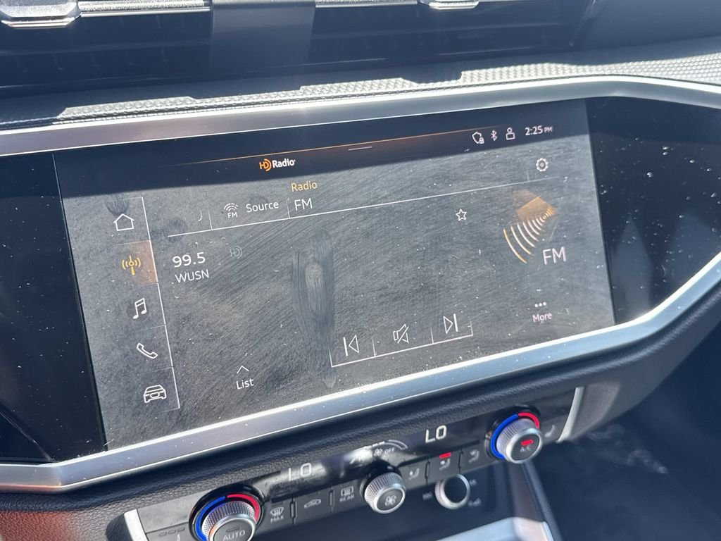 Used 2025  Audi Premium image 12