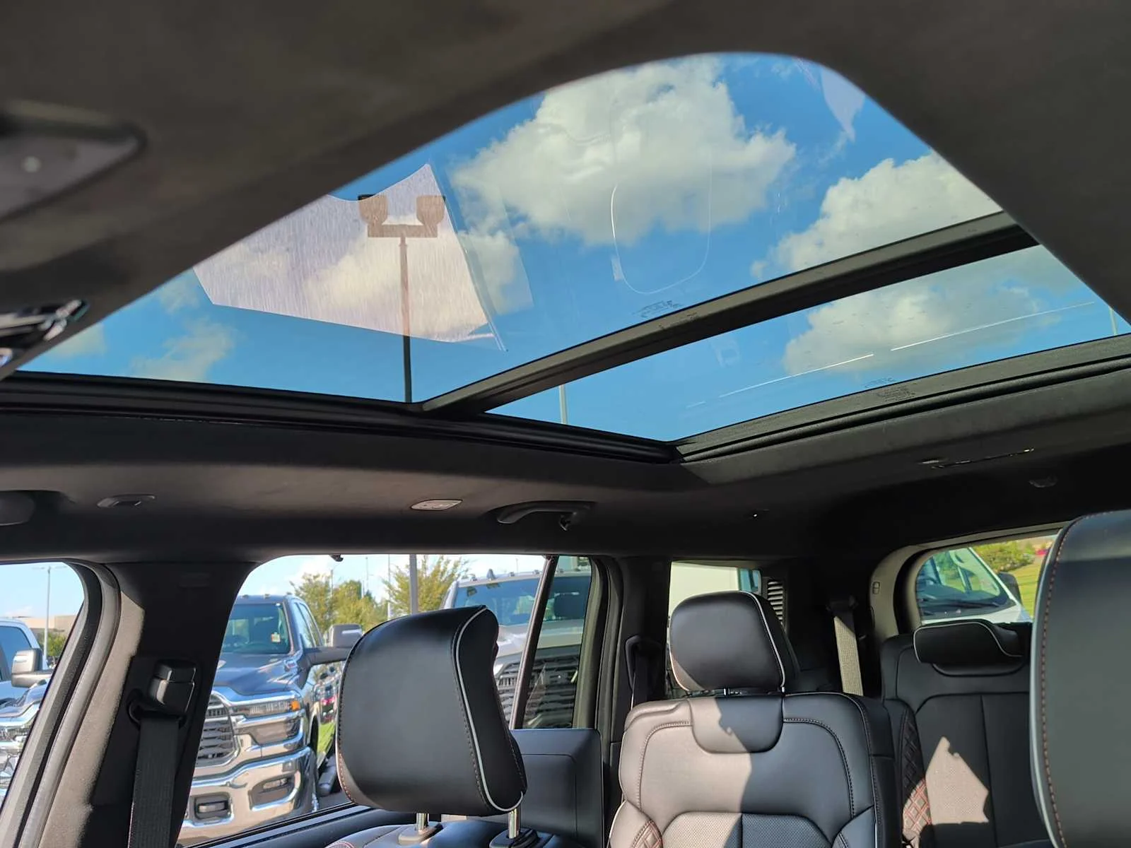 Used 2024 Bright White Clearcoat Jeep Summit Reserve image 37