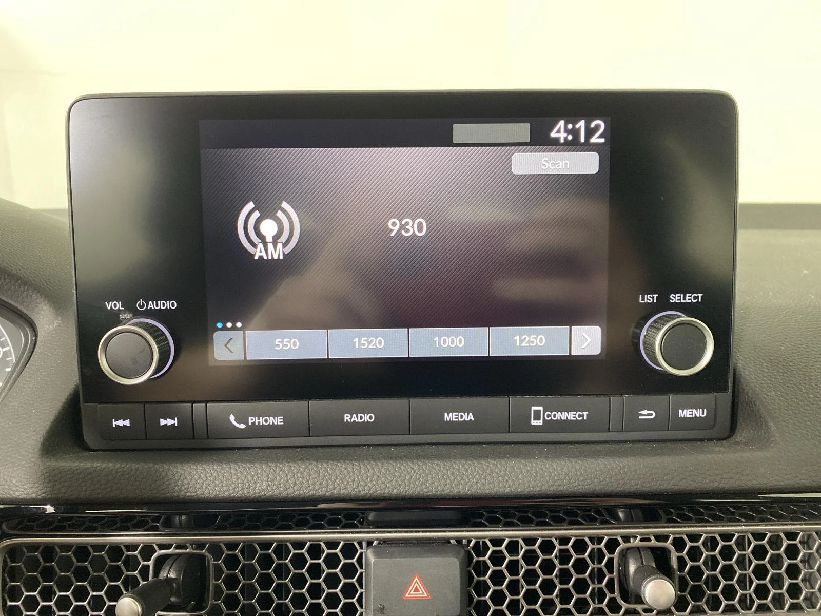 Used 2023 Meteorite Gray Metallic Honda LX image 17