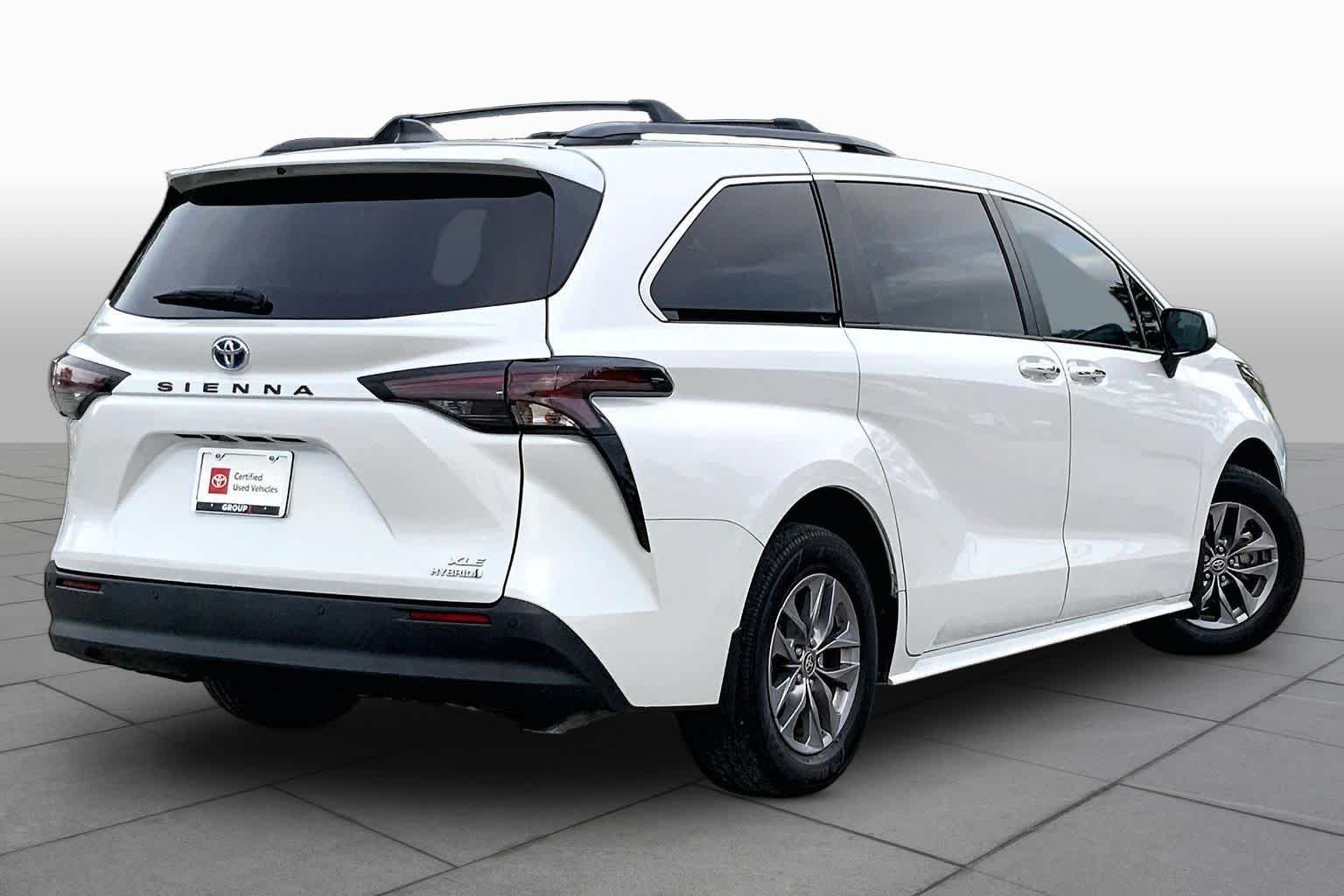 Used 2024 Wind Chill Pearl Toyota XLE image 13