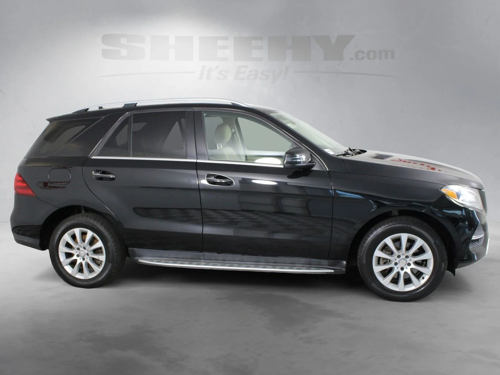 Used 2016 Black Mercedes-Benz GLE 300d image 11