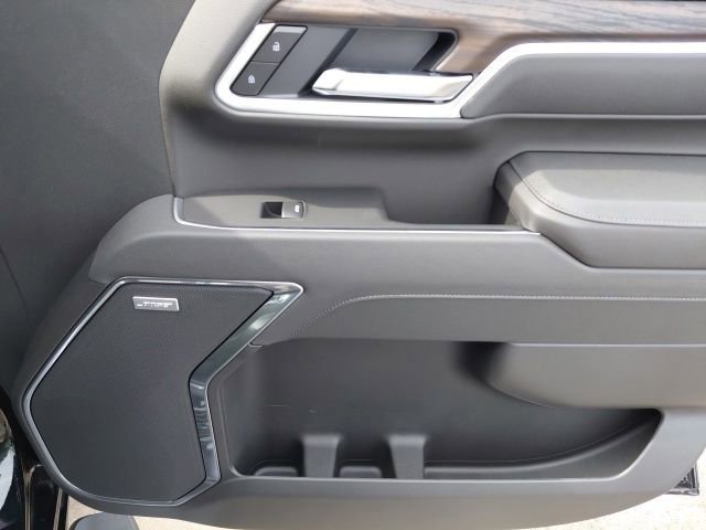 New 2025 Onyx Black GMC SLT image 32