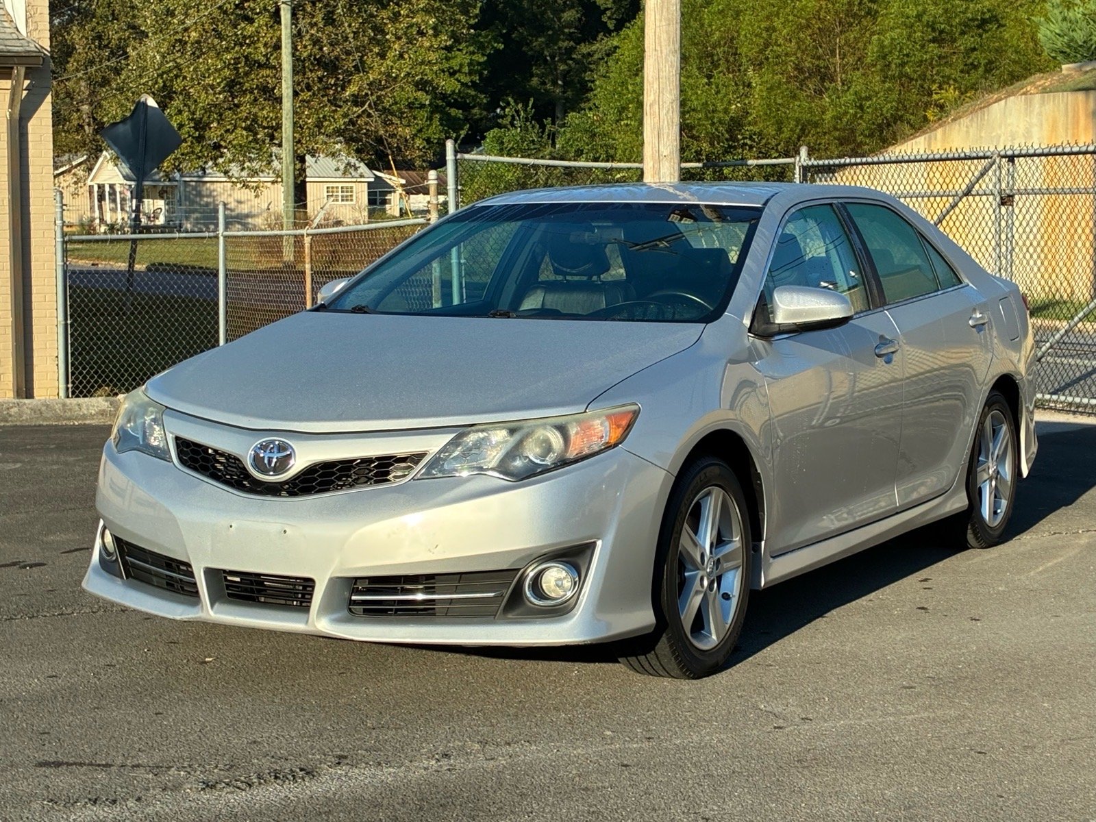 Used 2013 Toyota Camry SE with VIN 4T1BF1FKXDU223386 for sale in Calhoun, GA