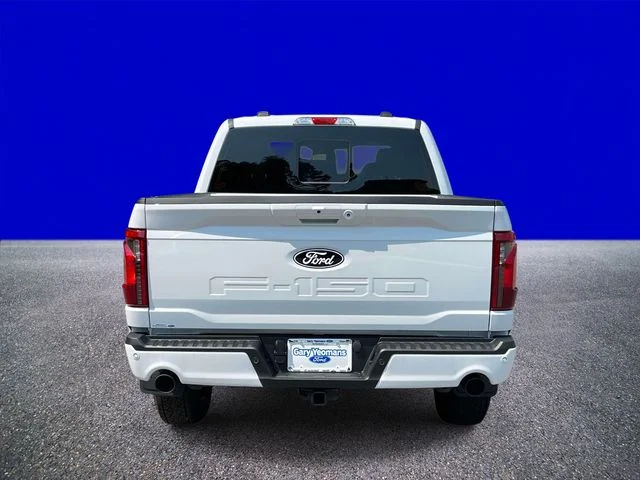 New 2026 Oxford White Ford XLT image 4