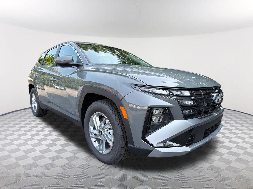 New 2026 Gray Hyundai SE FWD image 3