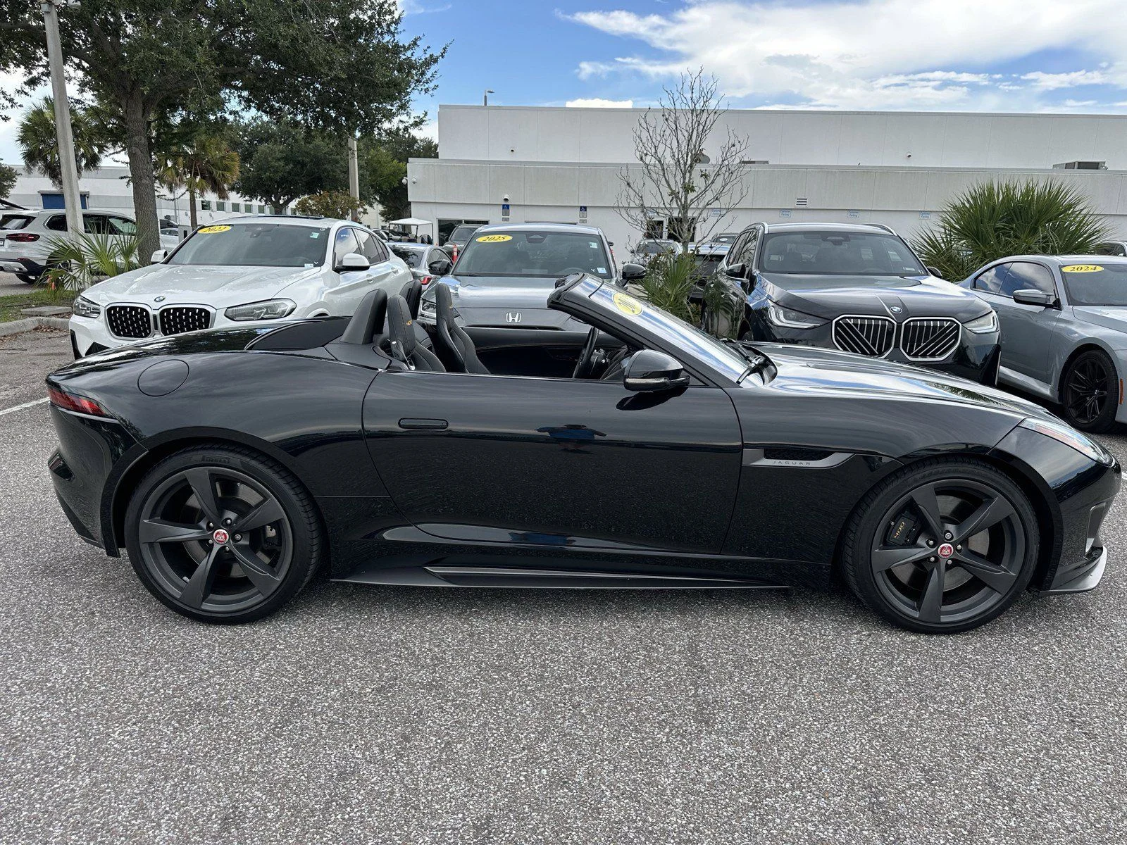 Used 2018 Black Jaguar 400 Sport image 31
