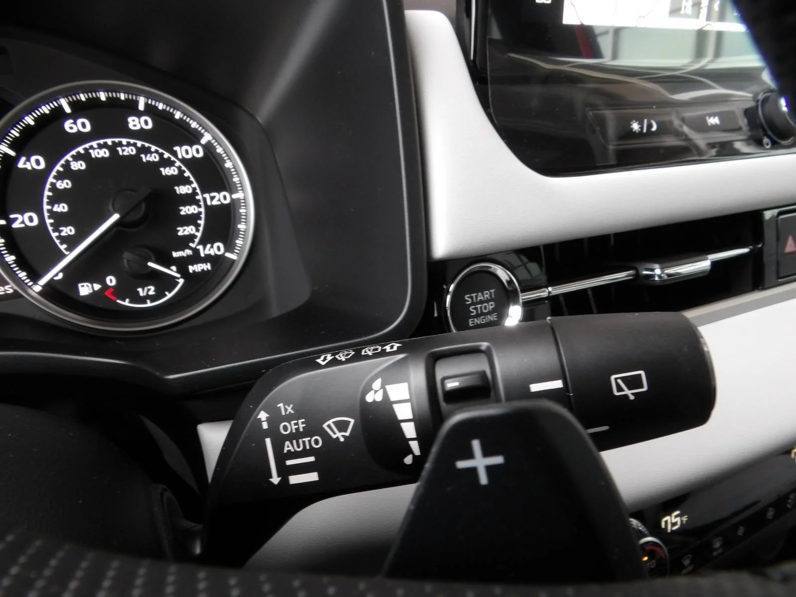2026 Mitsubishi Outlander SE - Photo 33