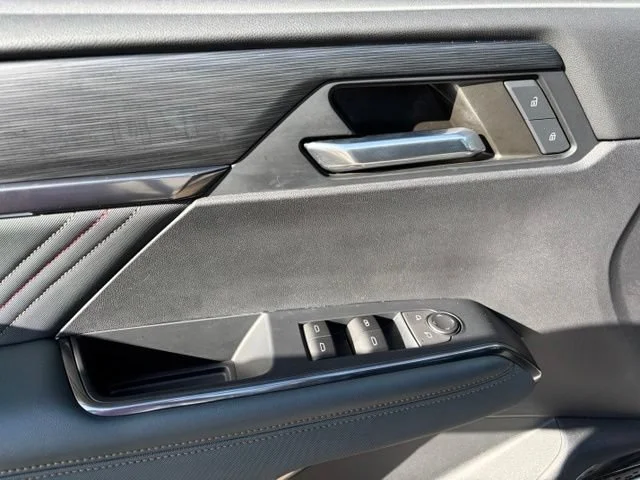Used 2024 Sterling Metallic GMC AT4 image 12