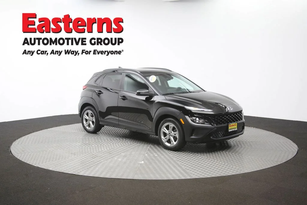Used 2023 Black Hyundai SEL image 47